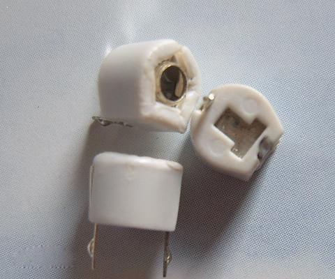 The shape of a semi-variable capacitor